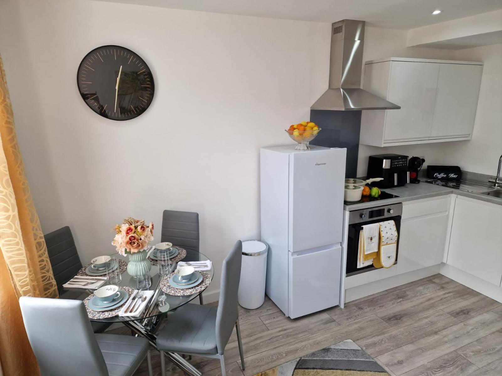 12 B Market Street Watford  Ngoại thất bức ảnh
