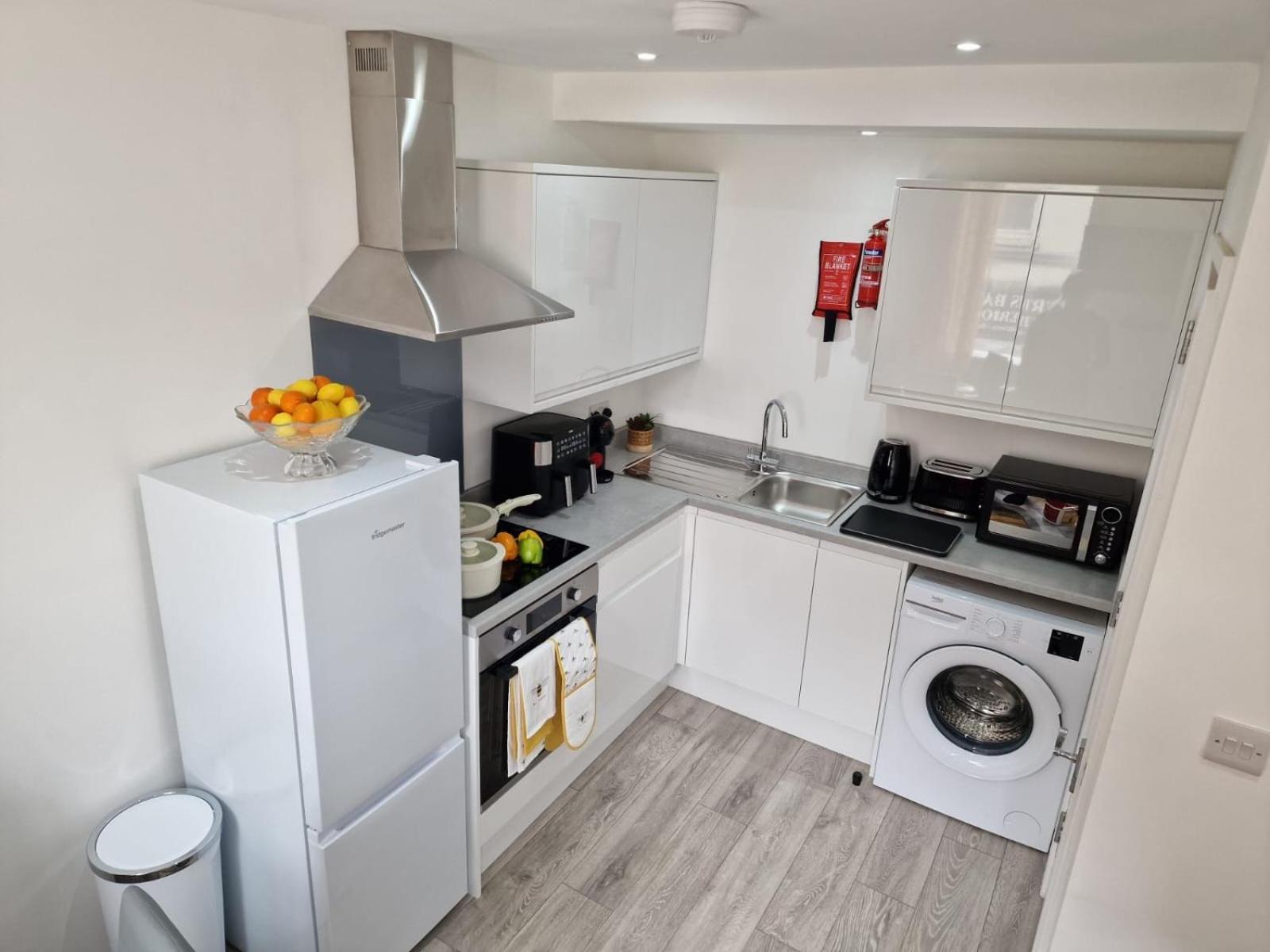 12 B Market Street Watford  Ngoại thất bức ảnh